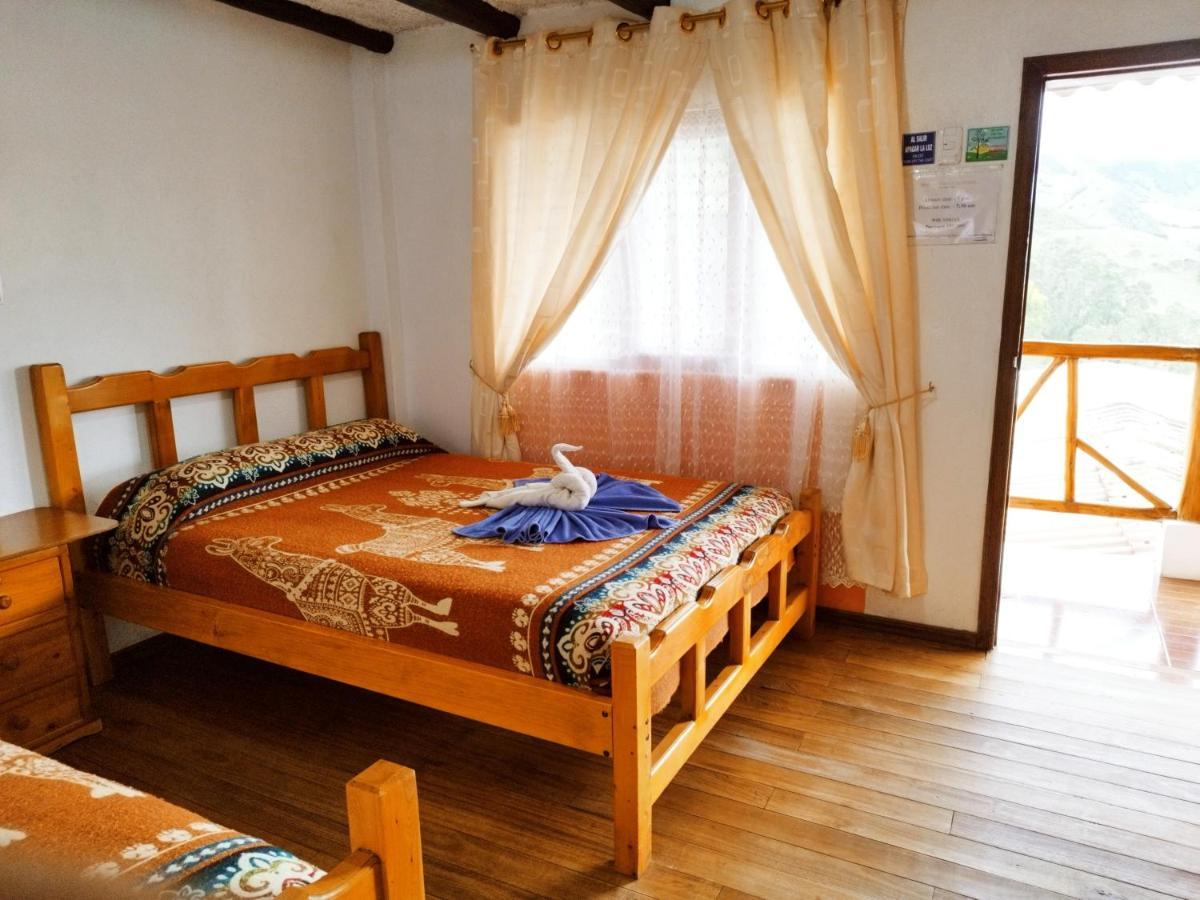 Hostal Taita Cristobal Isinlivi Exterior photo