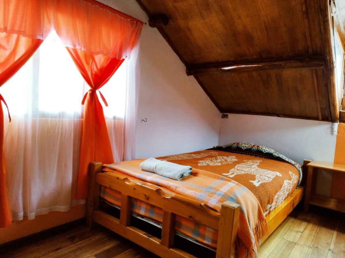 Hostal Taita Cristobal Isinlivi Exterior photo