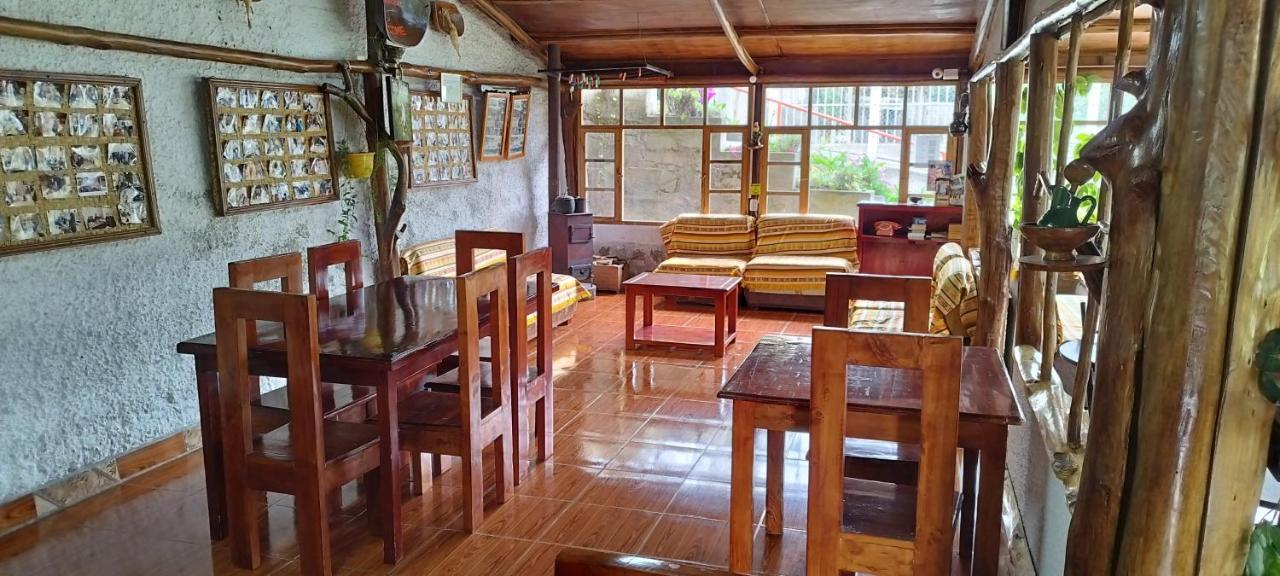 Hostal Taita Cristobal Isinlivi Exterior photo