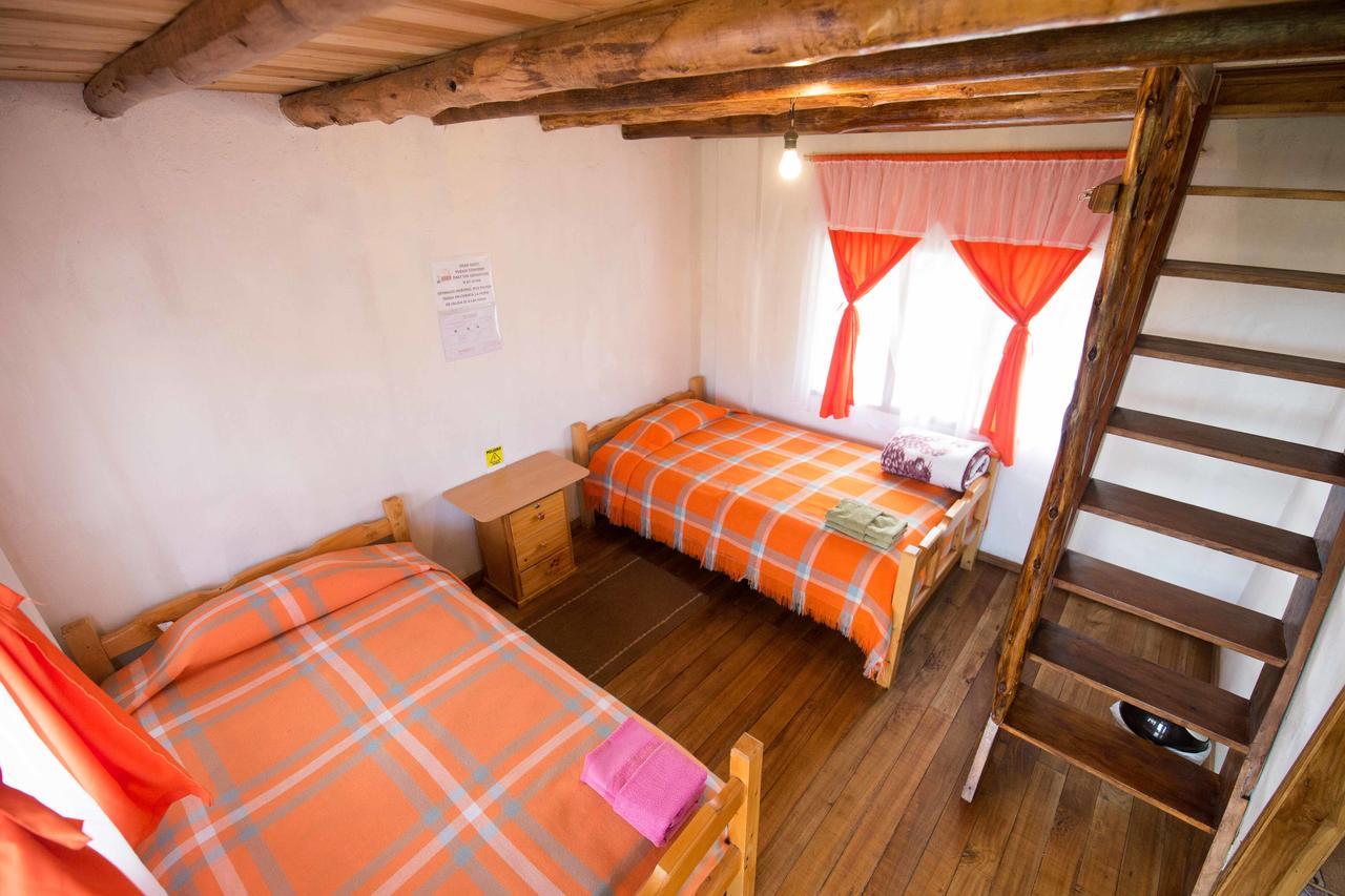Hostal Taita Cristobal Isinlivi Exterior photo