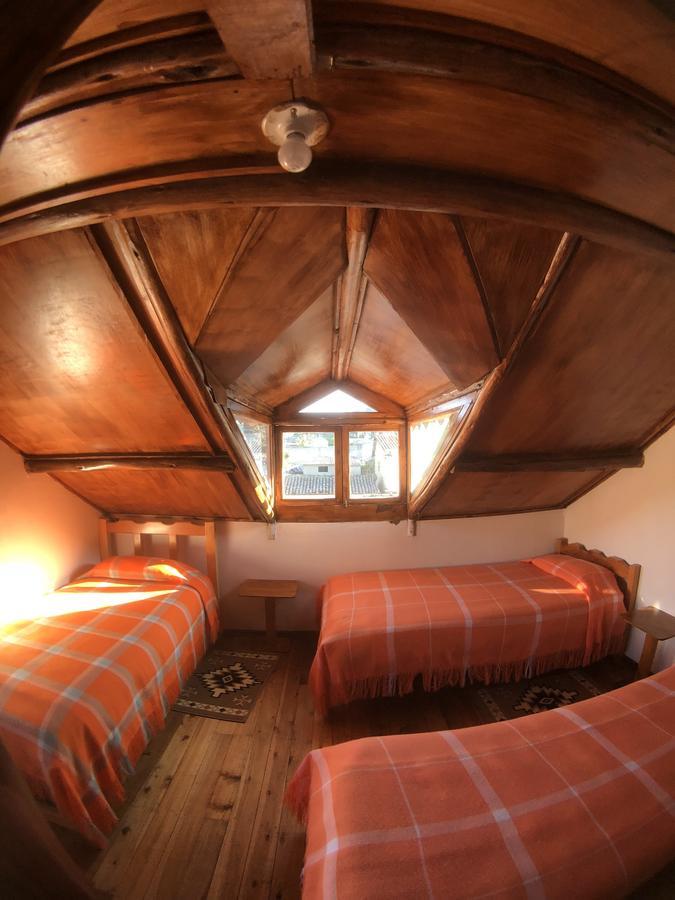 Hostal Taita Cristobal Isinlivi Exterior photo
